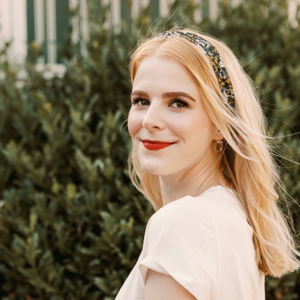 Meet your Posher, Emily